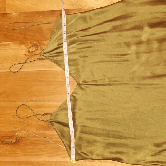 Banana Republic Dreamer Silk Maxi Dress In Cargo Green Size Large Cocktail Party - Picture 12 of 16